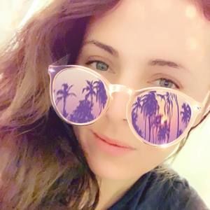 Meet your Posher, Angie